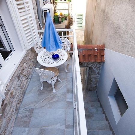 Apartament La Casa Di Pietra Krk Zewnętrze zdjęcie