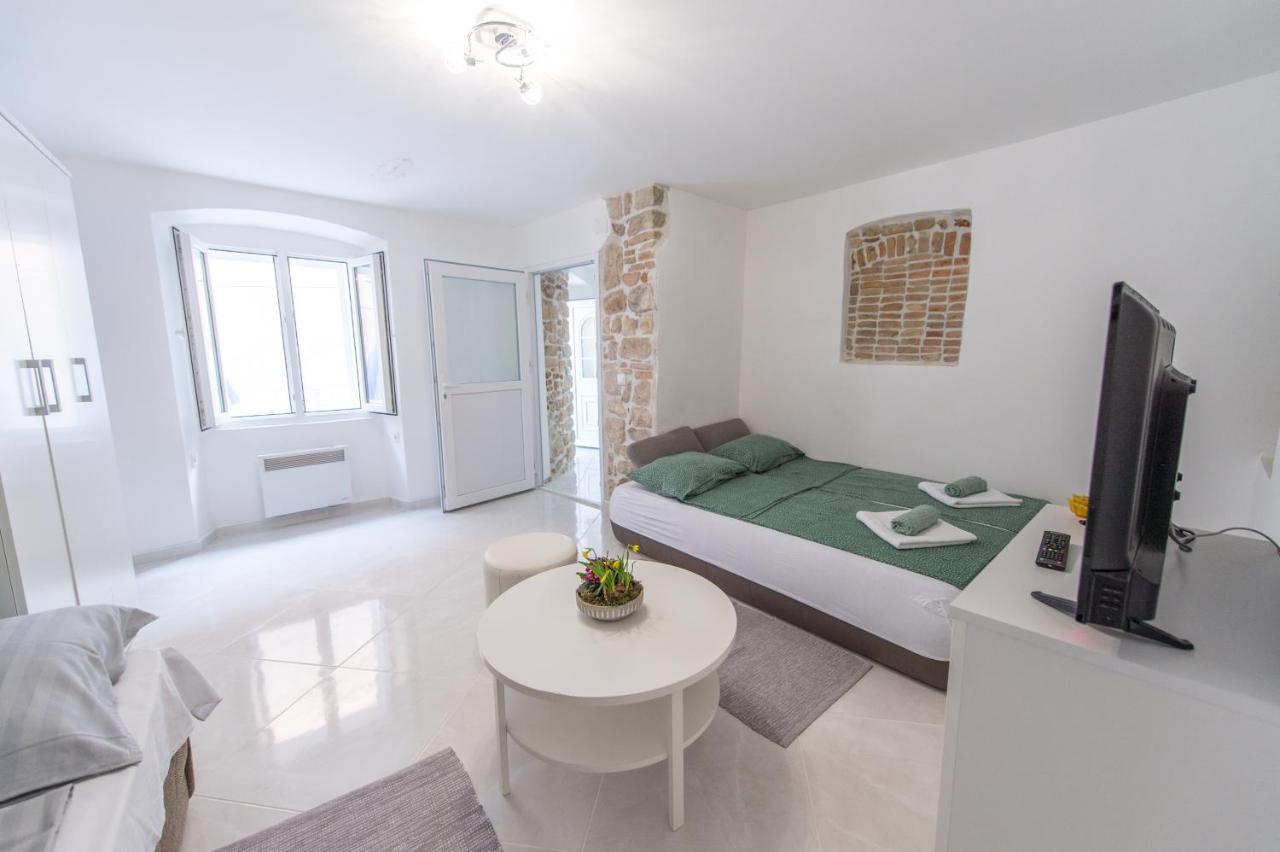 Apartament La Casa Di Pietra Krk Zewnętrze zdjęcie